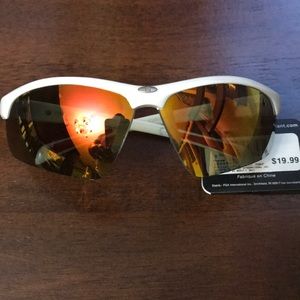 Foster Grant Ironman shades